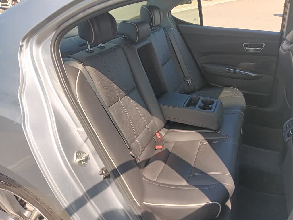 Used 2019 Acura TLX w/ Technology Package FWD image 13