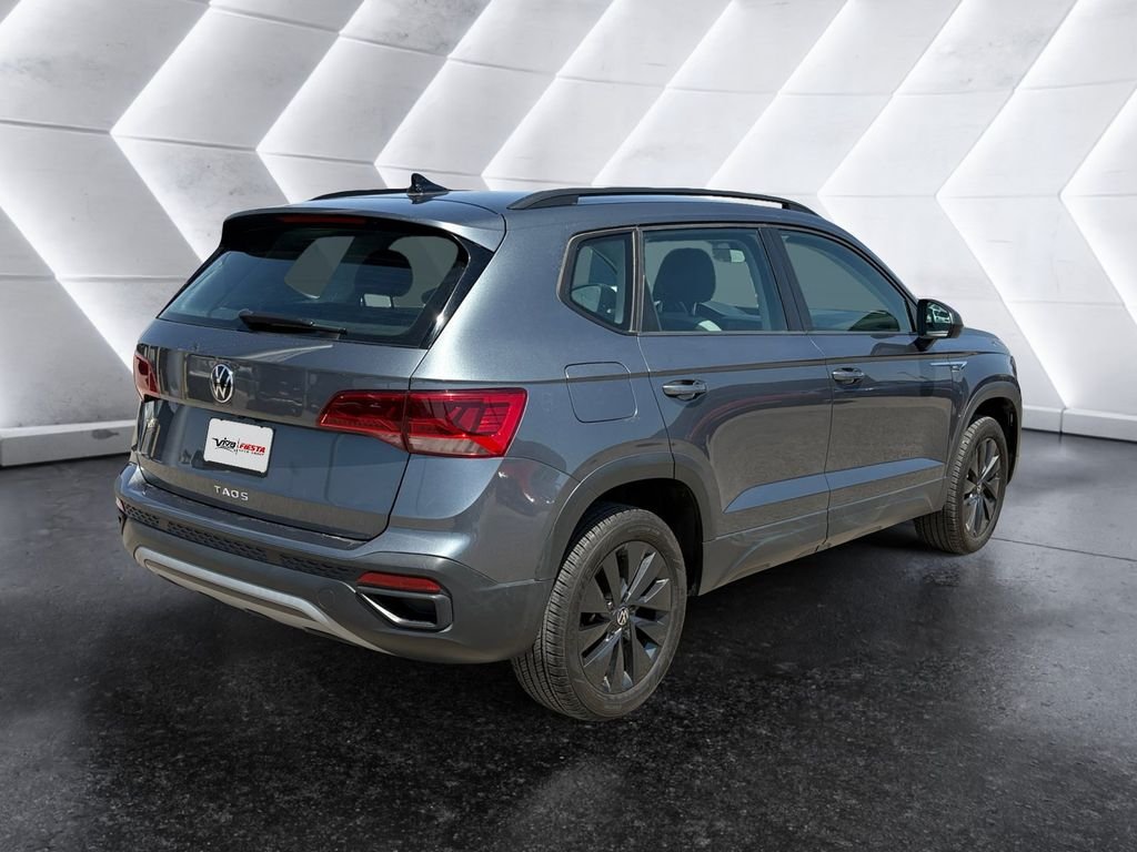 Used 2024 Volkswagen Taos S w/ MDO Package FWD image 4