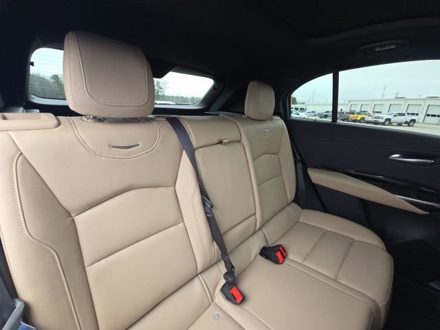 Used 2024 Cadillac XT4 Luxury w/ Cold Weather Package image 15