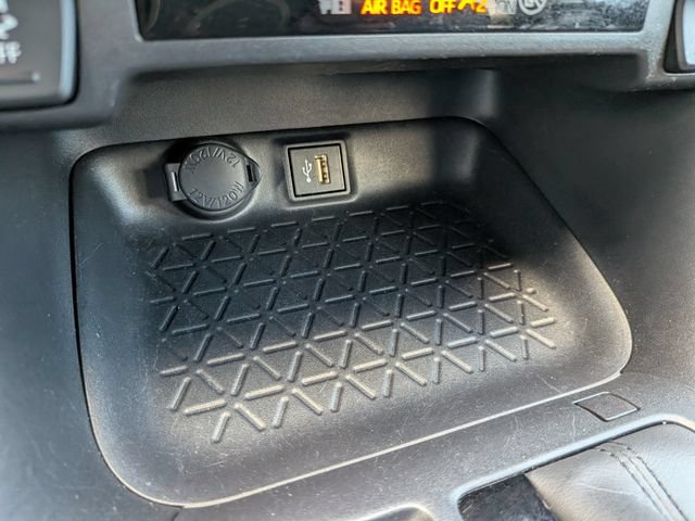 Used 2025 Toyota RAV4 XLE FWD image 22