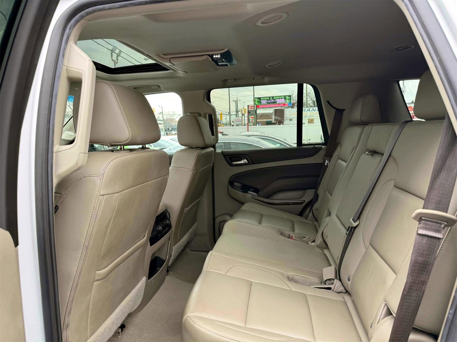 Used 2019 Chevrolet Tahoe LT image 44