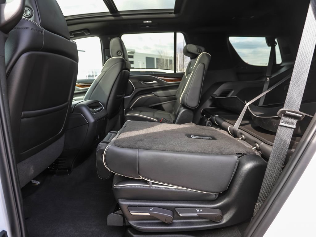 Used 2023 Cadillac Escalade Premium Luxury w/ LPO, Radiant Package AWD/4WD image 24