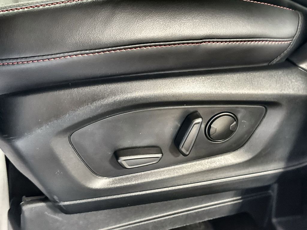 New 2026 Ford Explorer ST-Line w/ ST-Line Street Pack image 13