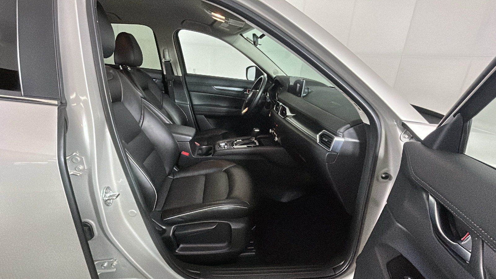 Used 2025 MAZDA CX-5 AWD 2.5 S w/ Select Package image 35