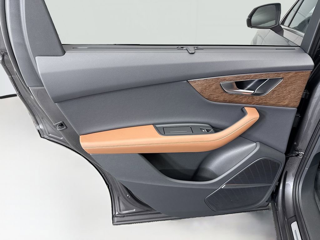 Used 2026 Audi Q7 3.0T Premium Plus w/ Premium Plus Package image 27