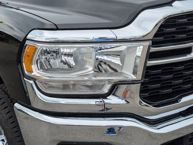 New 2024 RAM 2500 Tradesman w/ Towing Technology Group image 3