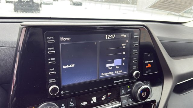 Used 2022 Toyota Highlander XLE image 12