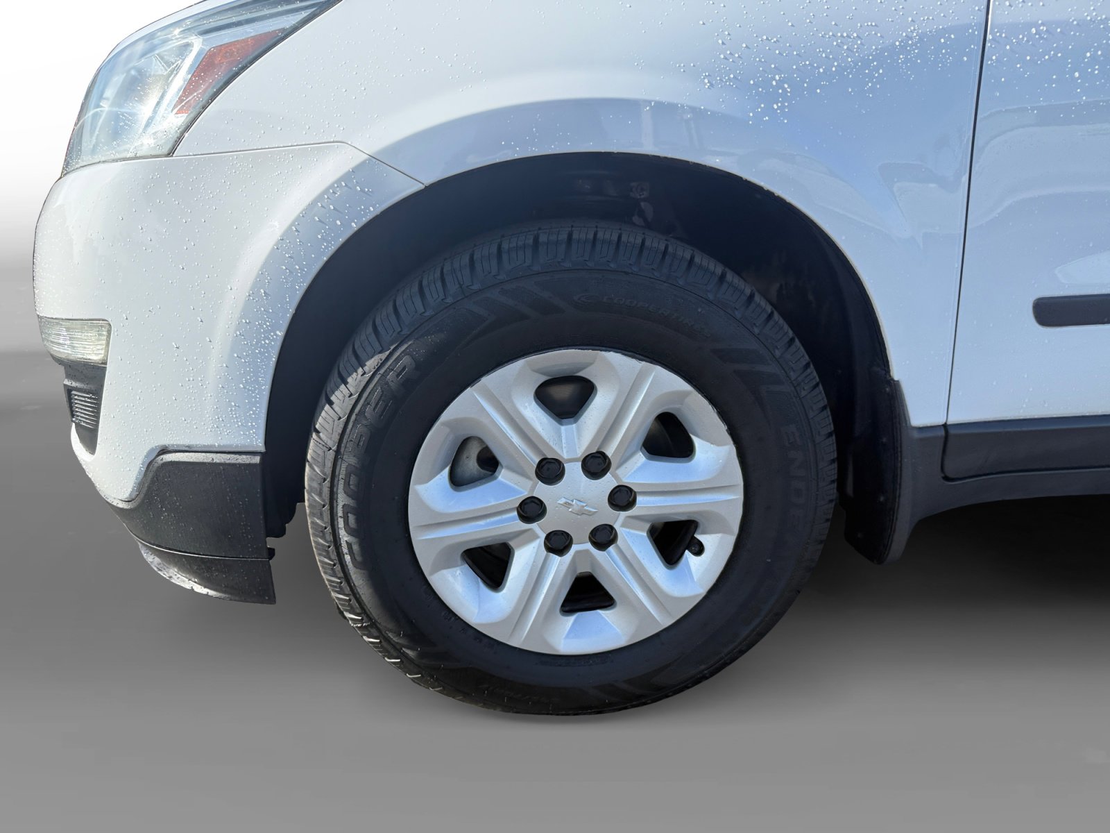 Used 2016 Chevrolet Traverse LS image 9