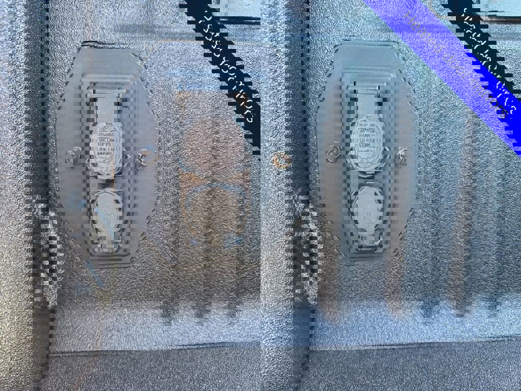 New 2026 Ford F250 Lariat w/ Black Appearance Package image 16