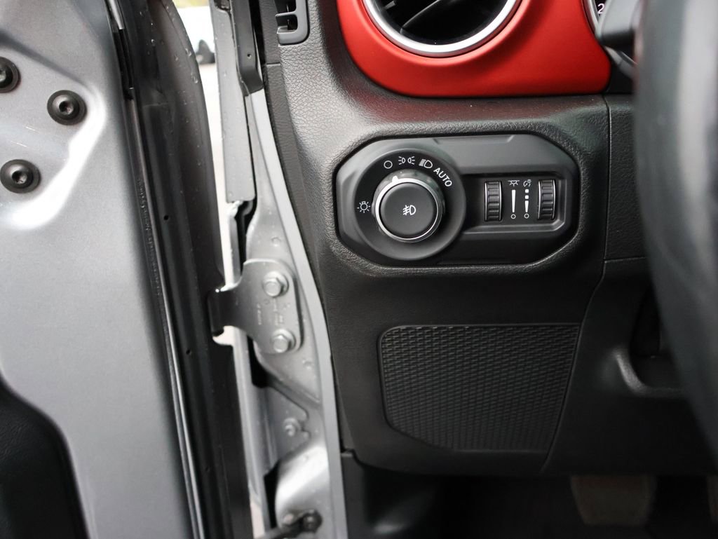 Used 2020 Jeep Wrangler Unlimited Rubicon image 34