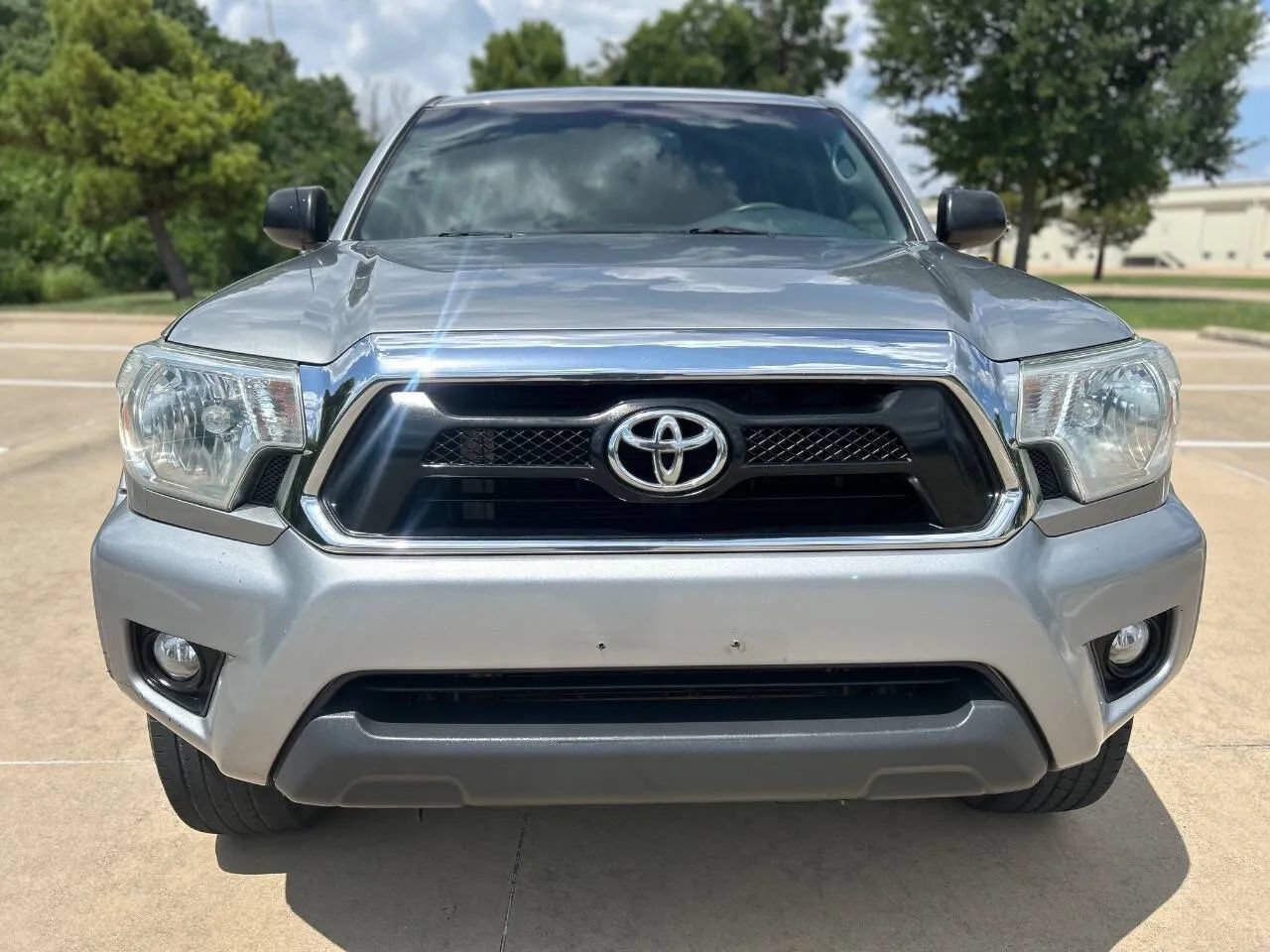 Used 2014 Toyota Tacoma PreRunner w/ SR5 Package RWD image 3