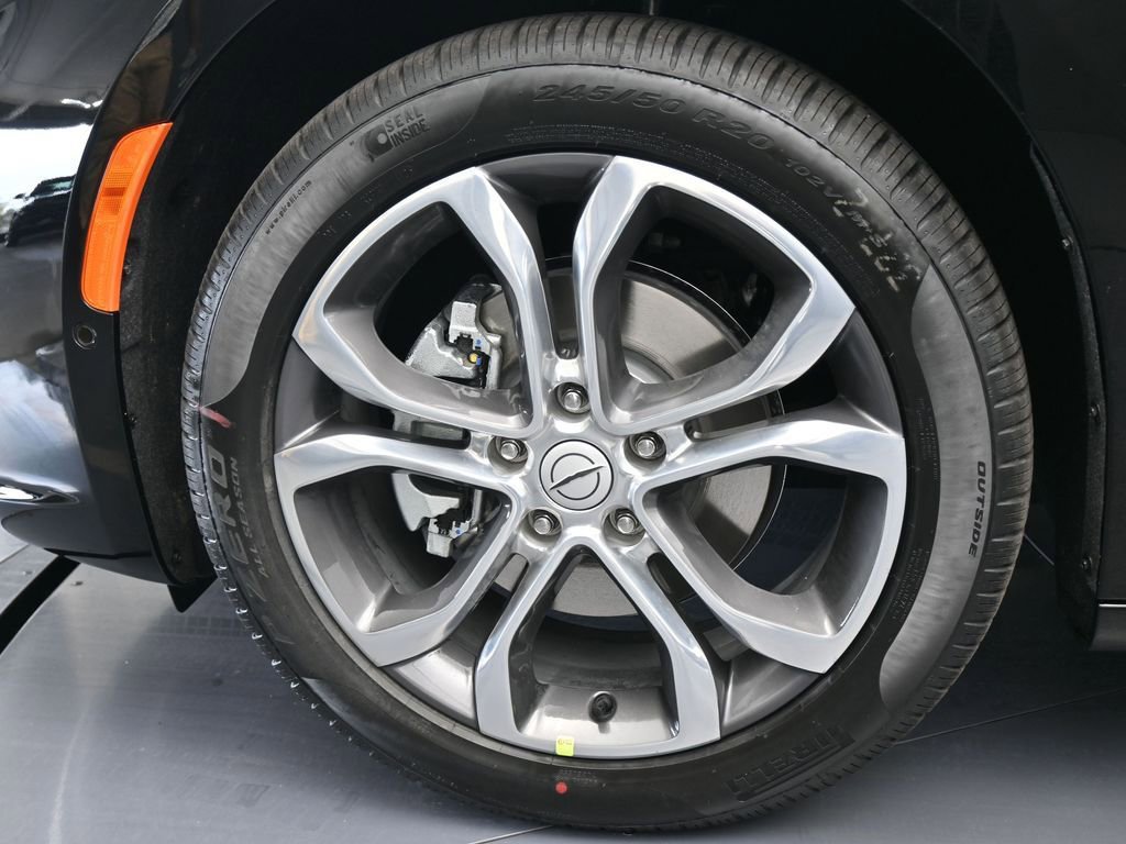 New 2026 Chrysler Pacifica Pinnacle image 31