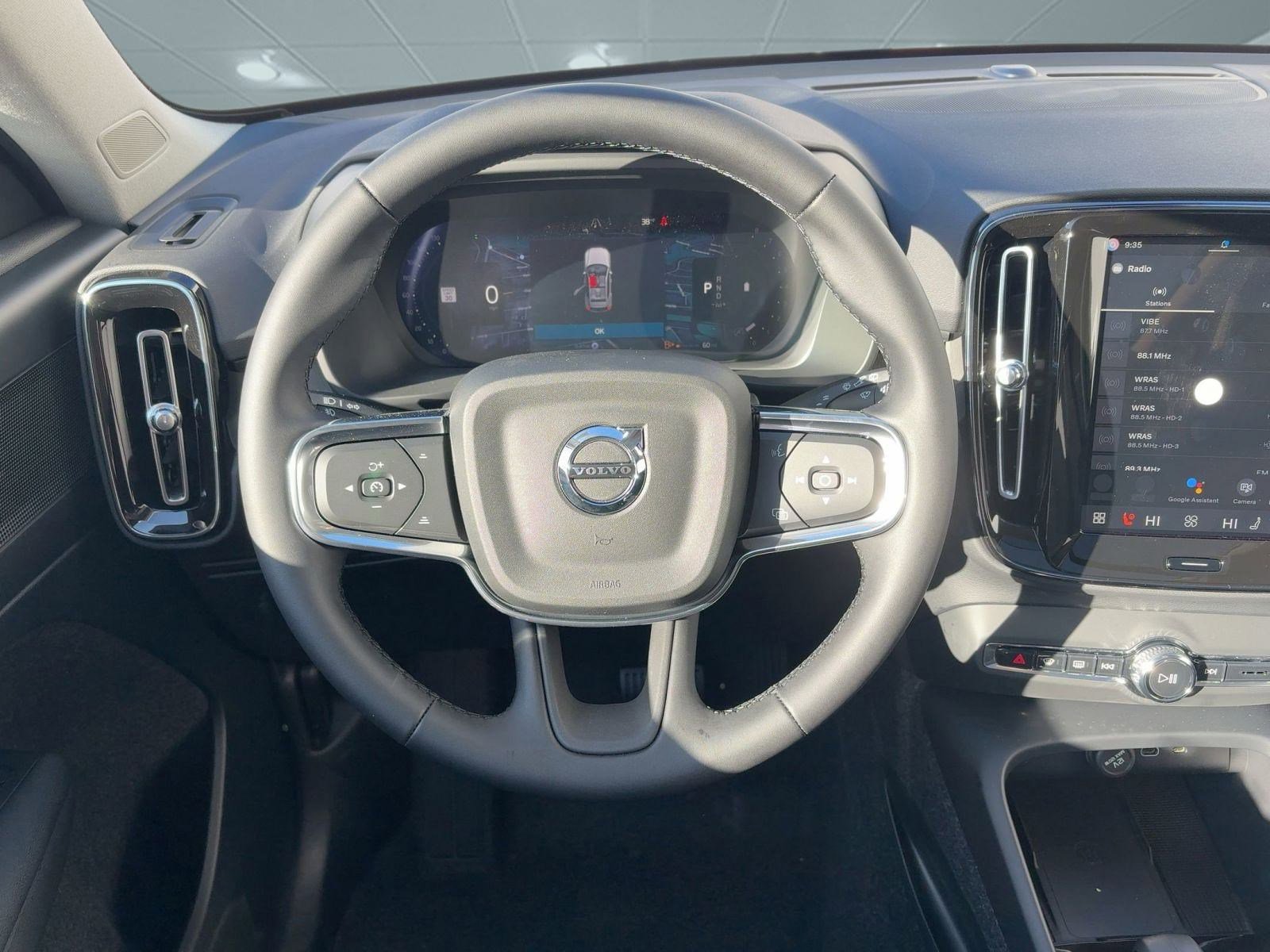 New 2026 Volvo XC40 B5 Core w/ Climate Package image 24