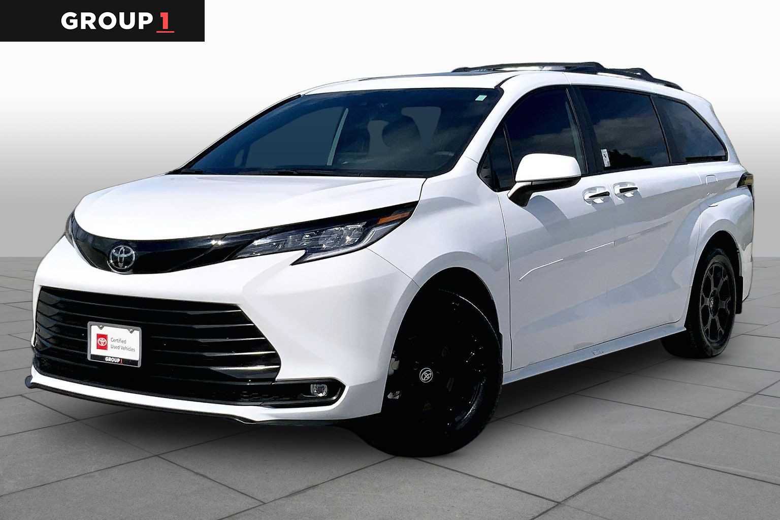 Used 2026 Toyota Sienna XLE Woodland Edition