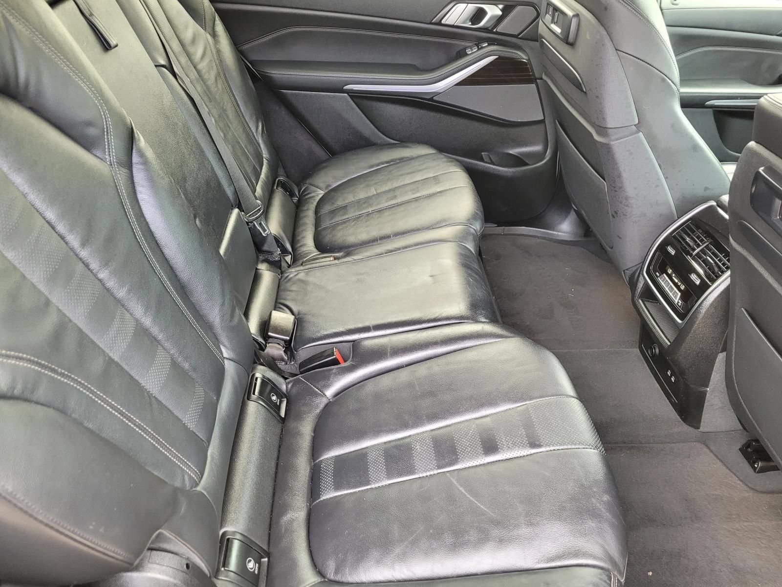 Used 2019 BMW X7 xDrive50i w/ Premium Package AWD/4WD image 13