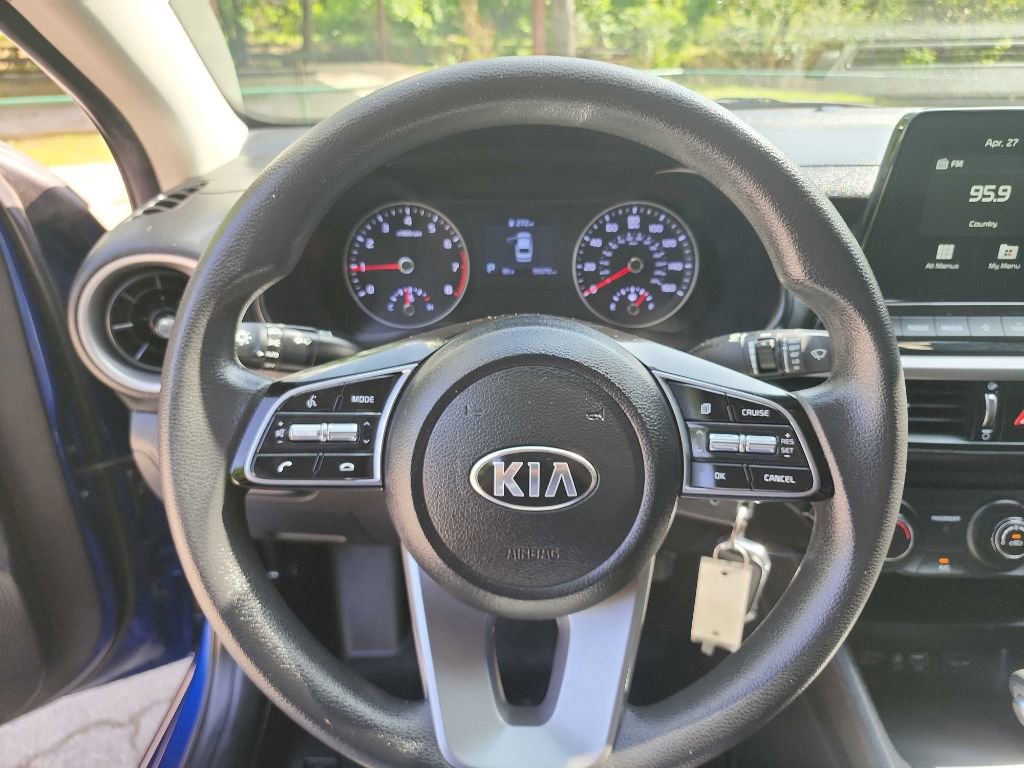 Used 2021 Kia Forte LXS FWD image 17