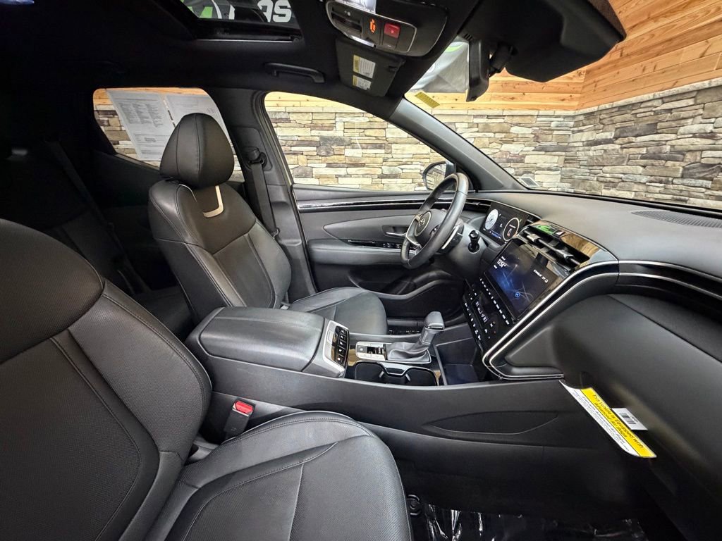 Used 2023 Hyundai Santa Cruz Limited image 14