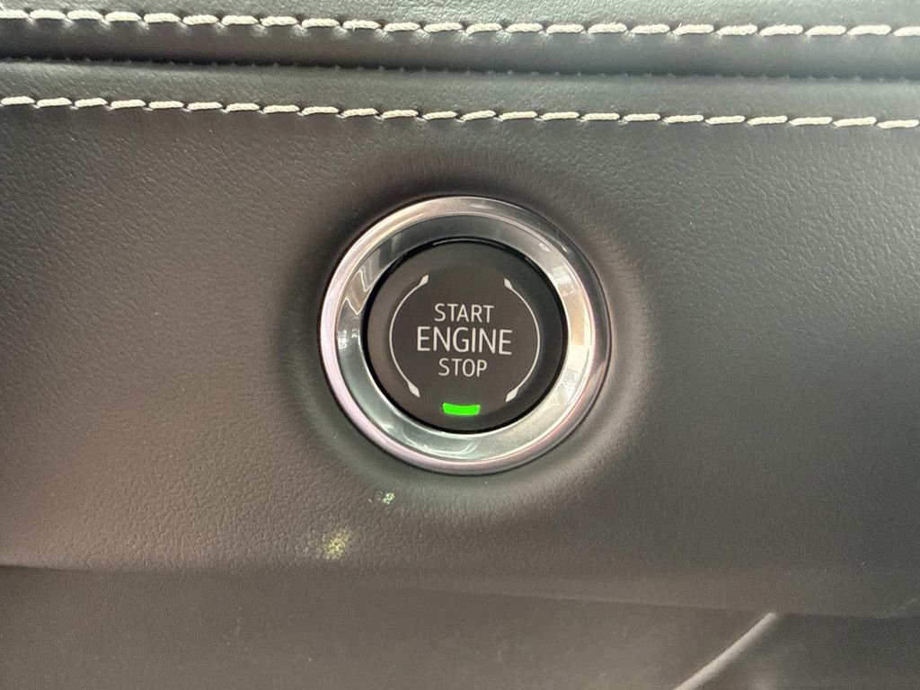 New 2026 Cadillac Escalade Platinum Sport AWD/4WD image 29