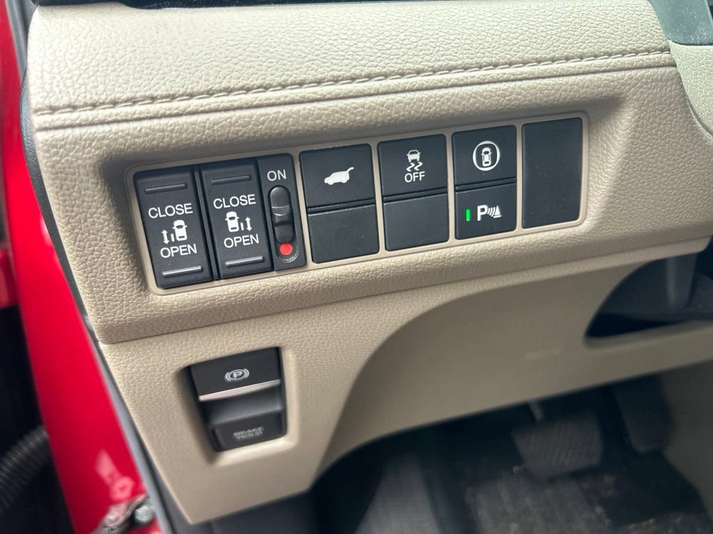 Used 2023 Honda Odyssey Elite image 13
