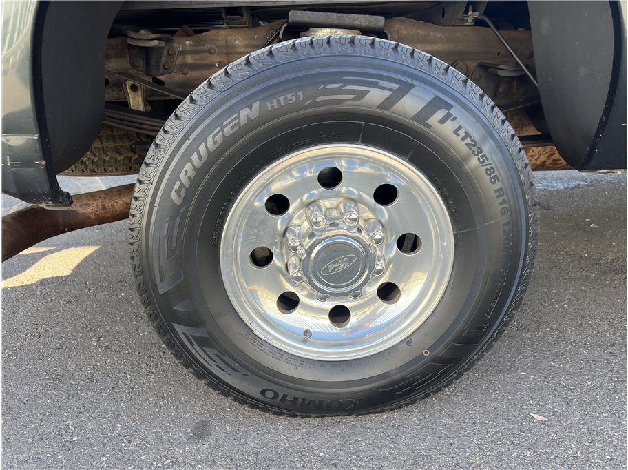 Used 2004 Ford F250 XLT image 7