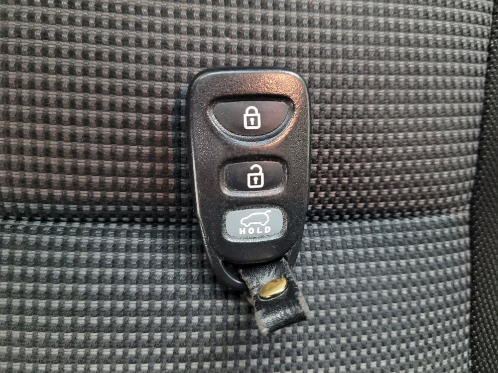 Used 2016 Hyundai Elantra GT FWD image 32