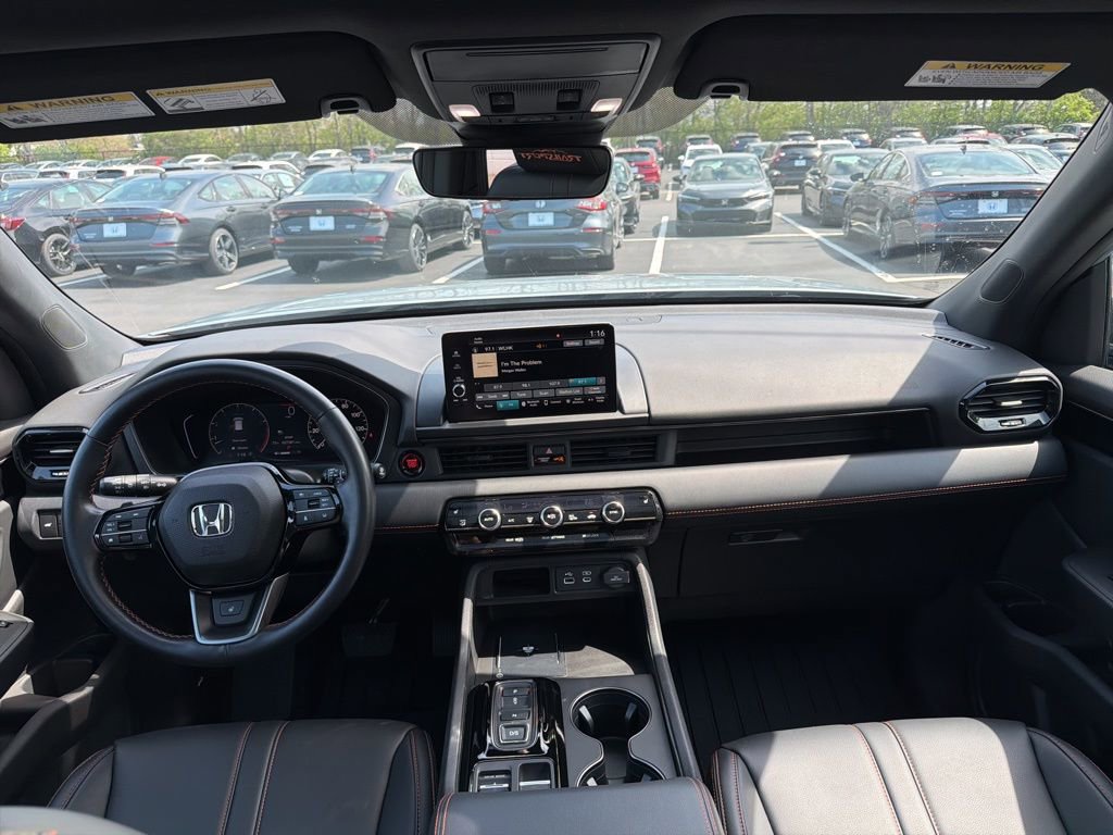 Used 2023 Honda Pilot TrailSport image 12