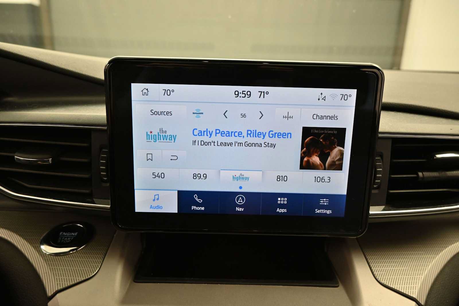 Used 2024 Ford Explorer XLT w/ Equipment Group 202A AWD/4WD image 18