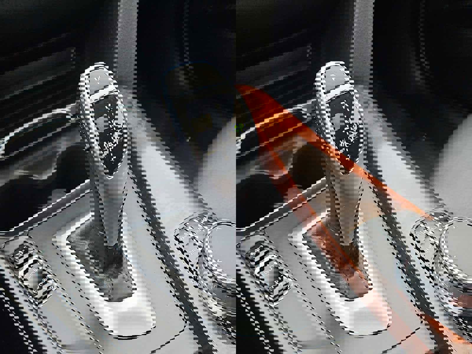 Used 2018 BMW 330i xDrive Sedan w/ Premium Package image 31