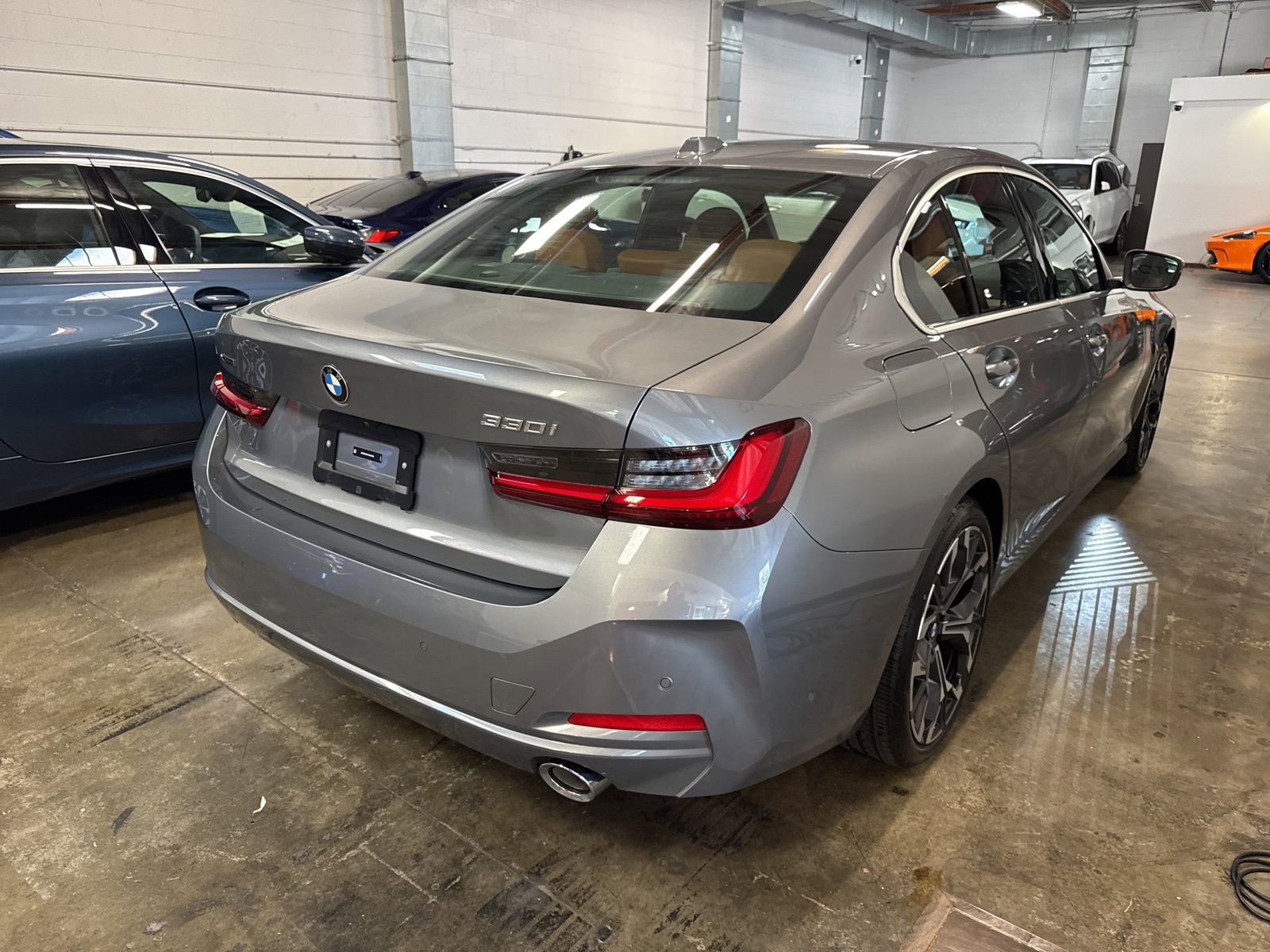 Used 2025 BMW 330i xDrive Sedan image 4