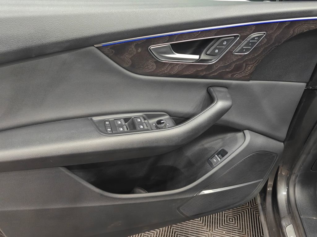 Used 2019 Audi Q8 Prestige image 76