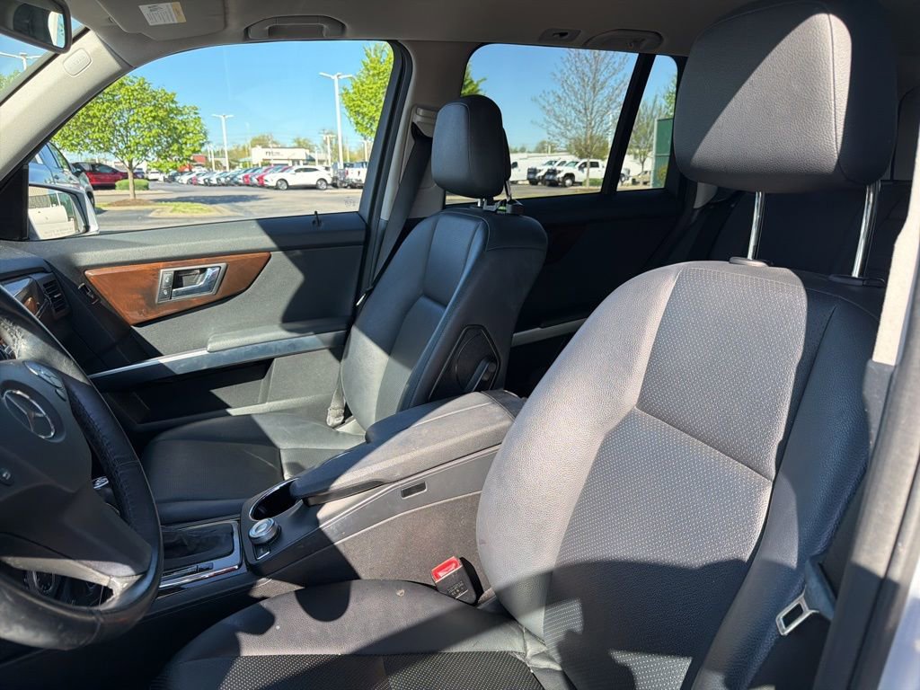 Used 2010 Mercedes-Benz GLK 350 2WD image 12