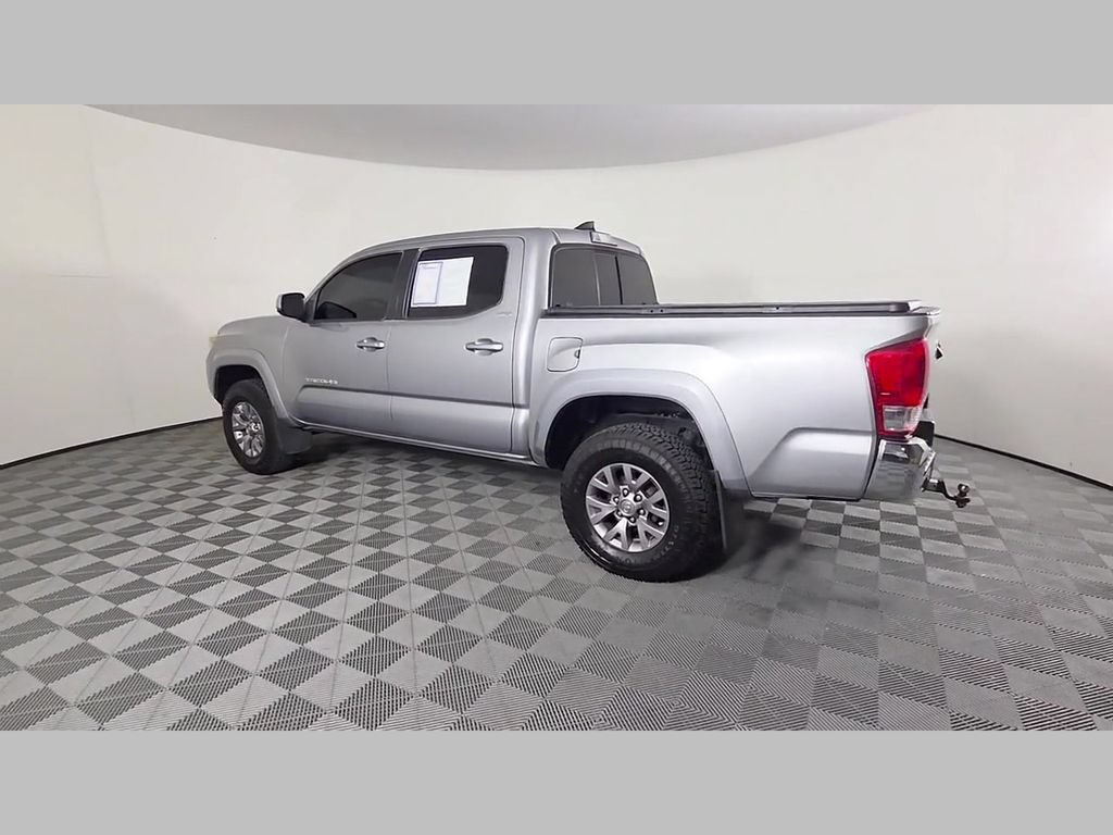 Used 2017 Toyota Tacoma TRD Sport RWD image 44