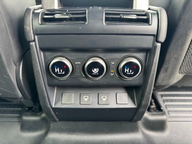 Certified 2024 Land Rover Defender 130 X-Dynamic SE AWD/4WD image 24