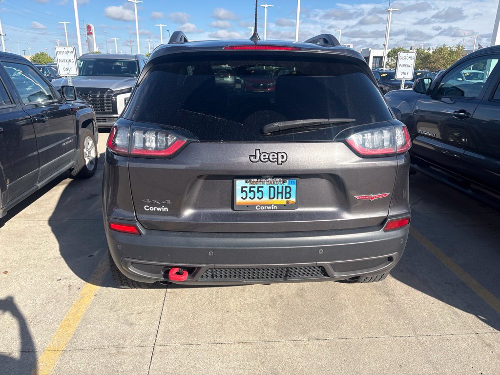 Used 2019 Jeep Cherokee Trailhawk w/ Cold Weather Group AWD/4WD image 13