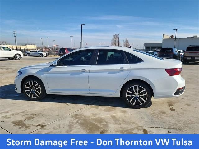 New 2026 Volkswagen Jetta SE FWD image 5