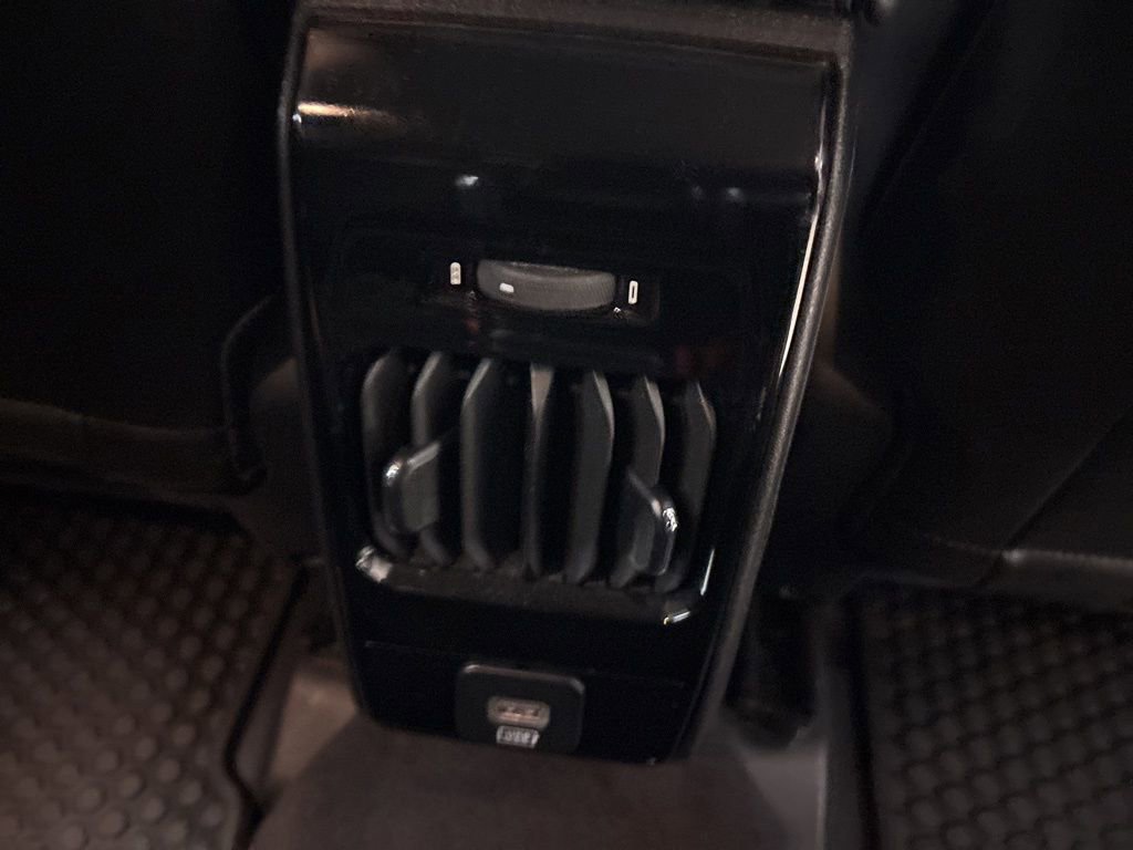 Used 2022 Jeep Compass Trailhawk image 31