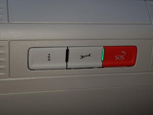 New 2025 Volkswagen Taos SEL image 14