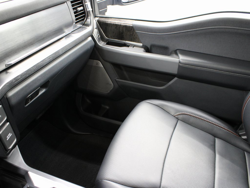 Used 2024 Ford F250 Lariat w/ Lariat Ultimate Package image 32