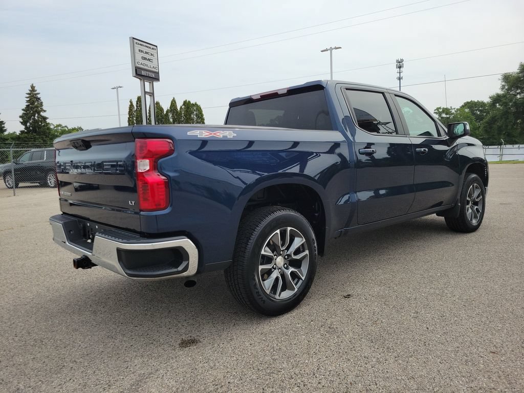 Used 2023 Chevrolet Silverado 1500 LT AWD/4WD image 4