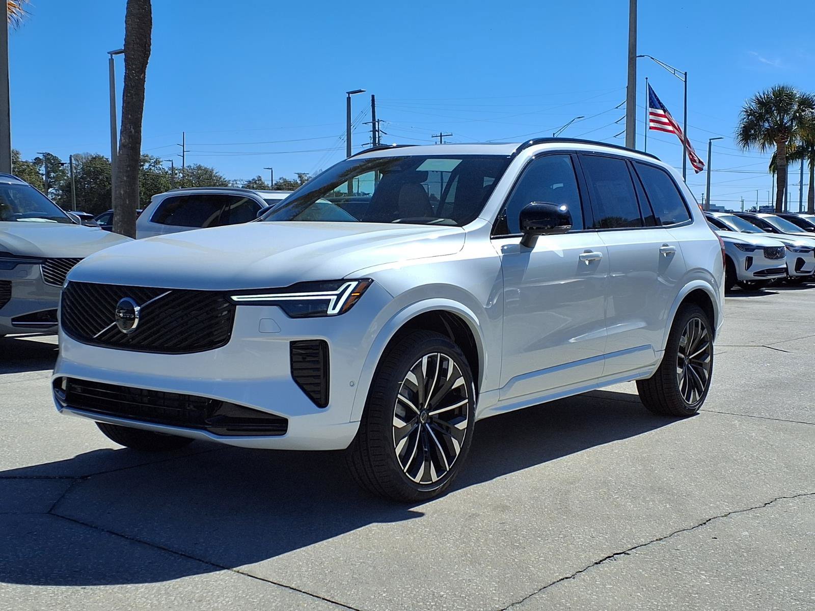 New 2026 Volvo XC90 B6 Ultra w/ Protection Package Premier AWD/4WD image 3