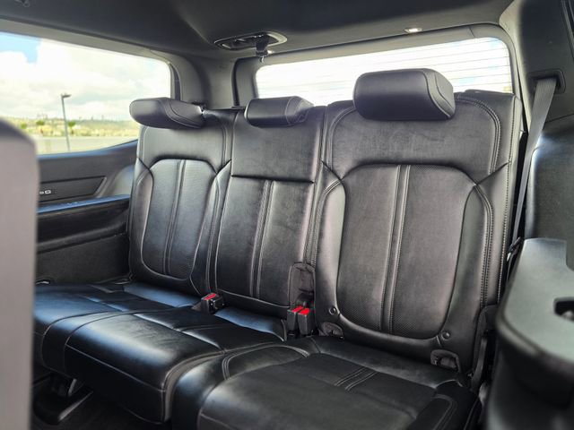 Used 2024 Jeep Wagoneer Series II image 16