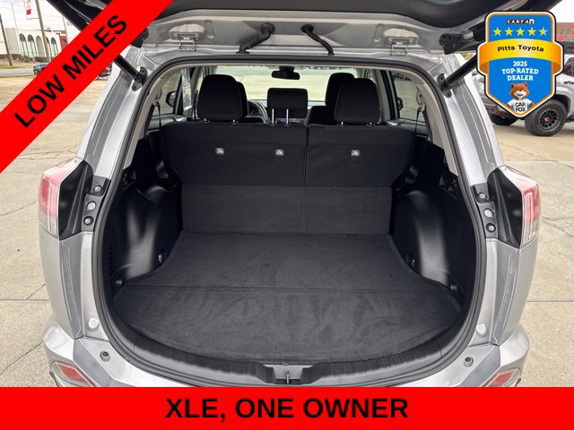 Used 2017 Toyota RAV4 XLE FWD image 16