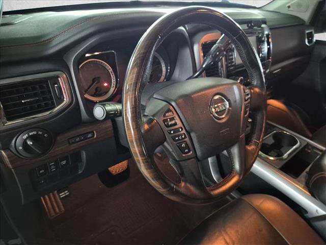 Used 2018 Nissan Titan Platinum Reserve w/ Platinum Utility Package RWD image 10