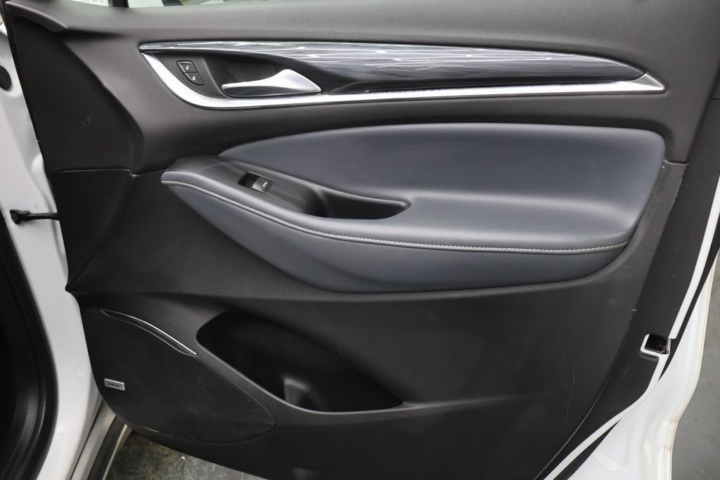 Used 2022 Buick Enclave Premium AWD/4WD image 12