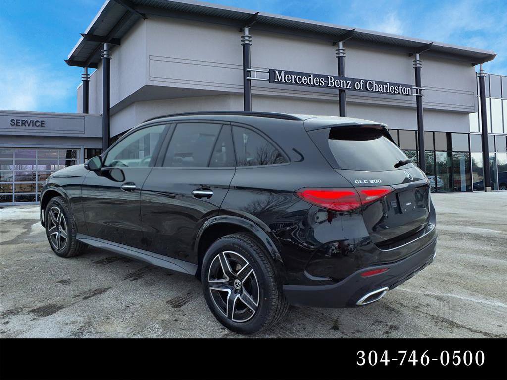 Certified 2025 Mercedes-Benz GLC 300 4MATIC image 5