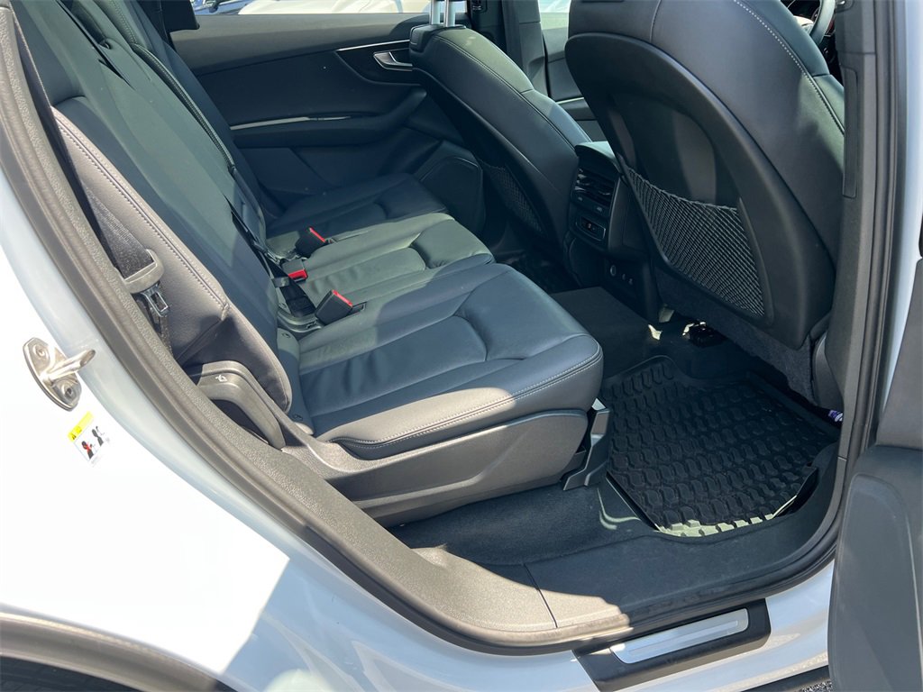 Used 2025 Audi Q7 2.0T Premium w/ Convenience Package image 15