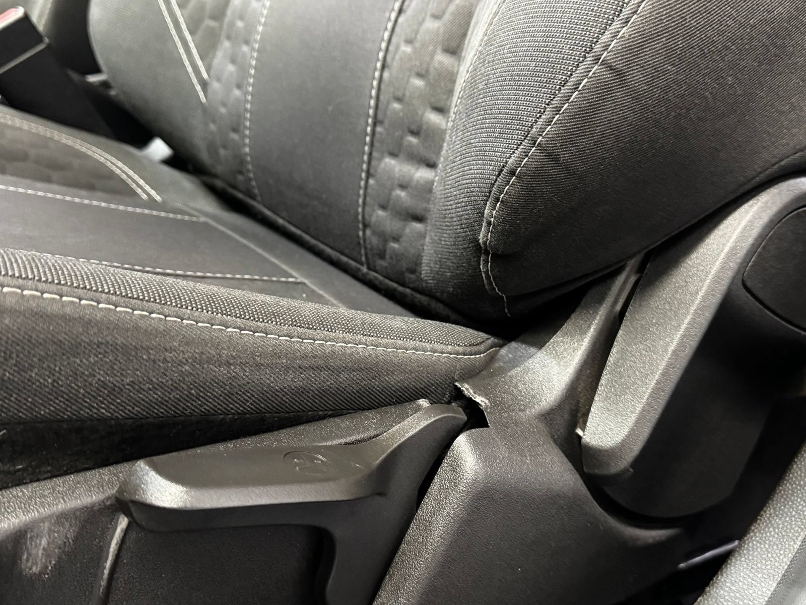 Used 2019 Ford Fiesta SE w/ Equipment Group 201A FWD image 25