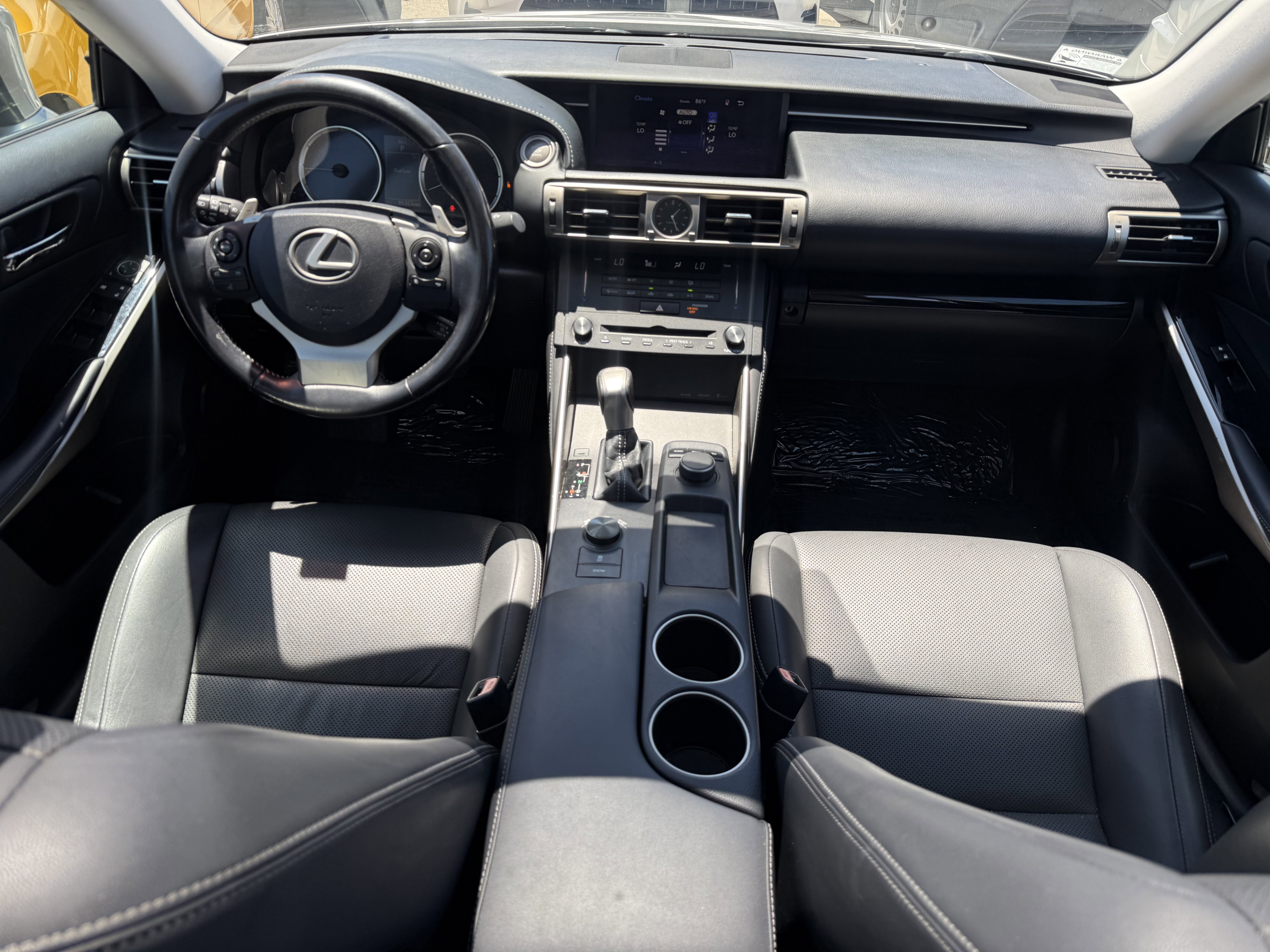 Used 2016 Lexus IS 200t image 17
