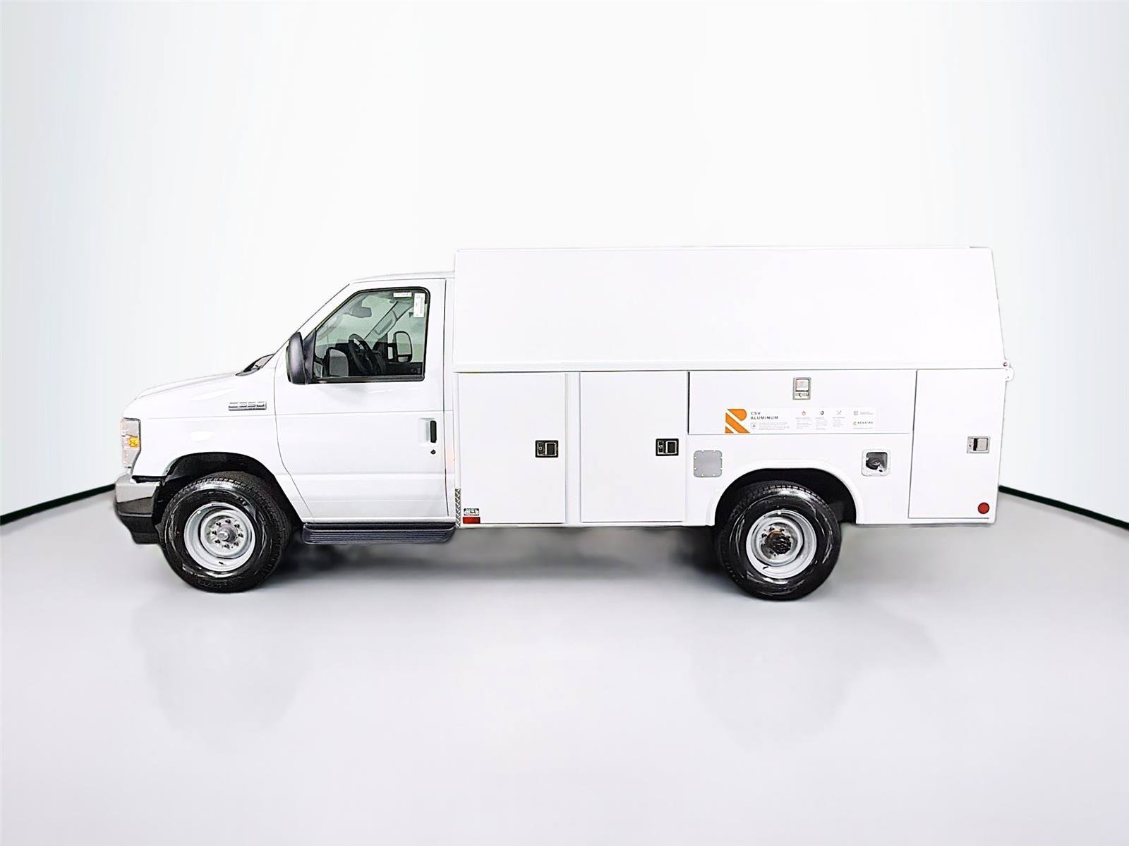 New 2027 Ford E-350 and Econoline 350 Super Duty w/ Power Equipment Group RWD image 8