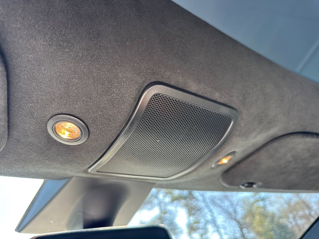 Used 2019 Tesla Model S Performance image 30